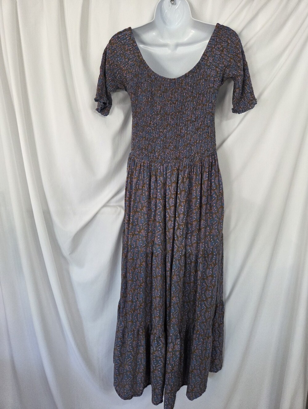 NATURAL LIFE Blue/Pink Print Scoop-Neck Smocked Maxi Dress SizeL/XL - Picture 2 of 8